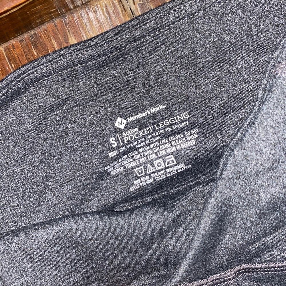 Member's Mark Small Active Pocket Legging, "Black Heather" with Leg Detail Holes
